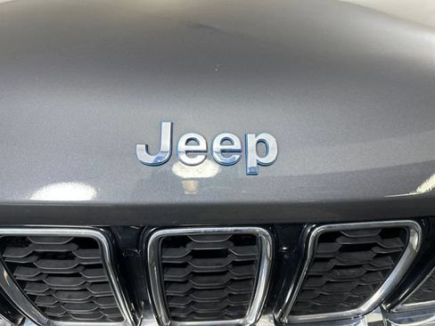 Used 2023 Jeep Grand Cherokee 4WD 4xe image 10