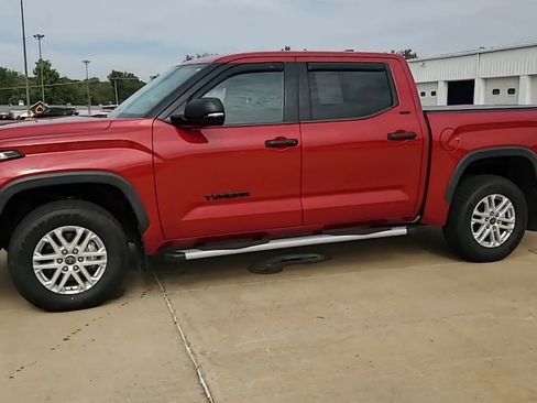 Used 2022 Toyota Tundra SR5 image 5