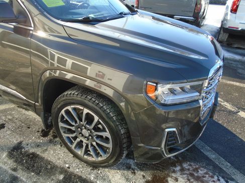 Used 2020 GMC Acadia Denali w/ Technology Package image 12