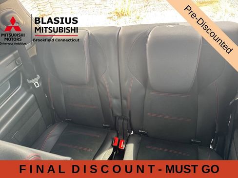 Used 2021 Mercedes-Benz GLB 250 4MATIC w/ AMG Line image 20