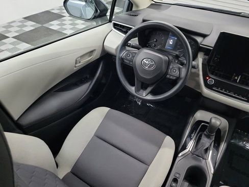 Used 2023 Toyota Corolla LE image 16
