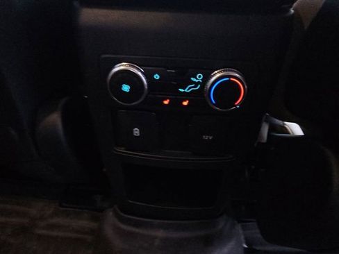 Used 2020 Ford Explorer XLT w/ Equipment Group 202A image 21