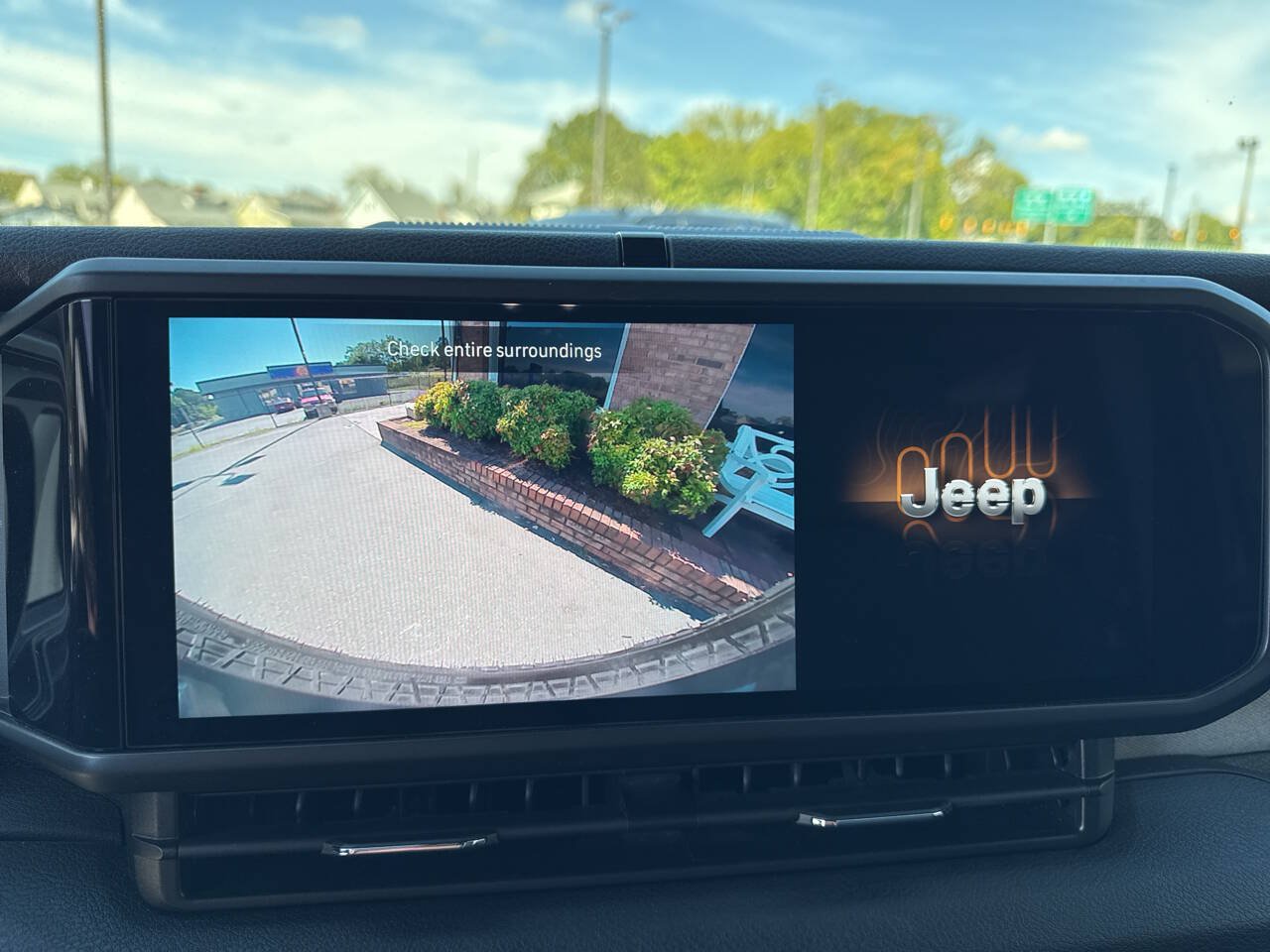 Used 2024 Jeep Wrangler Unlimited Sport AWD/4WD image 35