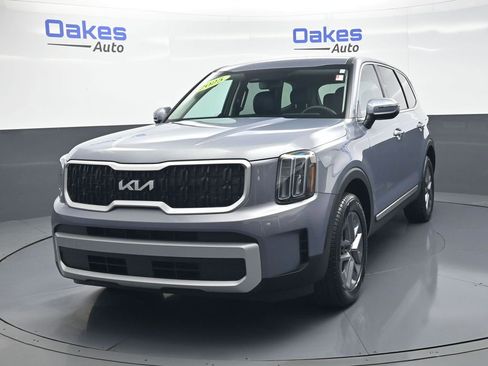 New 2025 Kia Telluride LX FWD image 4