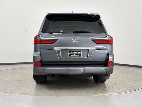 Used 2018 Lexus LX 570 4WD w/ Luxury Package image 10