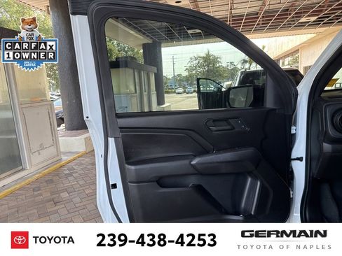 Used 2023 Chevrolet Colorado W/T RWD image 17
