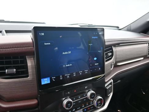 Used 2024 Ford Expedition Max Limited AWD/4WD image 36