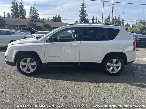 Used 2013 Jeep Compass Latitude image 4