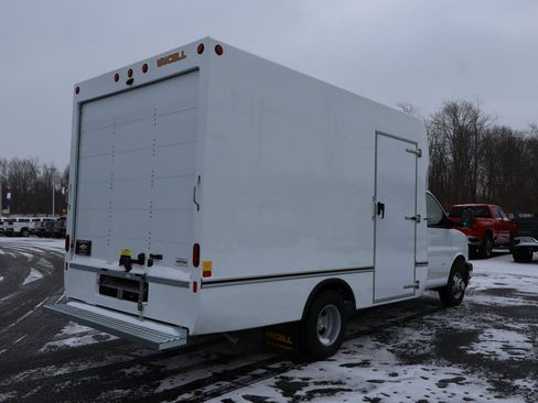 New 2025 Chevrolet Express 3500 w/ Power Convenience Package image 15