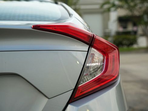 Used 2018 Honda Civic LX image 27