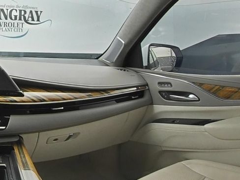Used 2023 Cadillac Escalade Sport Platinum w/ LPO, ONYX Package AWD/4WD image 11