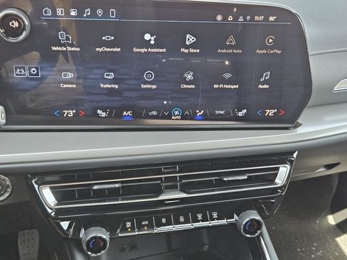 New 2026 Chevrolet Traverse LT w/ Sun and Wheel Package FWD image 12