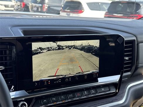 Used 2025 GMC Sierra 1500 SLT w/ SLT Premium Plus Package image 19