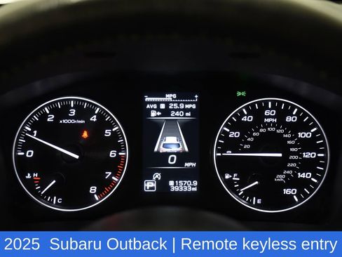 Used 2025 Subaru Outback Onyx Edition AWD/4WD image 11