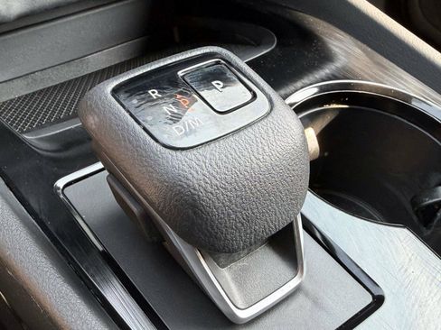 Used 2023 Nissan Rogue SV AWD/4WD image 30