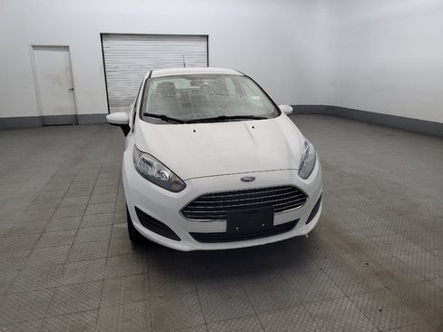 Used 2017 Ford Fiesta SE image 14