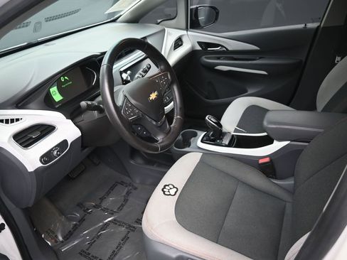 Used 2020 Chevrolet Bolt LT image 12