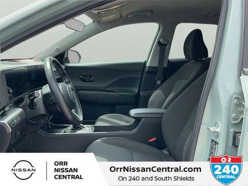 Used 2025 Hyundai Kona SEL AWD/4WD image 17