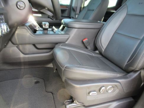 Used 2024 GMC Sierra 1500 Denali w/ Denali Reserve Package image 16