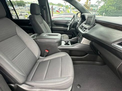 Used 2023 Chevrolet Suburban LS AWD/4WD image 3