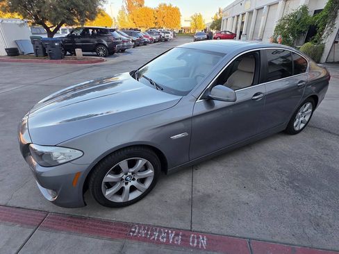 Used 2012 BMW 550i Sedan RWD image 3