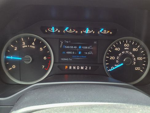 Used 2015 Ford F150 XLT w/ Equipment Group 302A Luxury AWD/4WD image 13