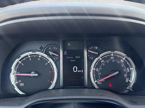 Used 2021 Toyota 4Runner TRD Off-Road AWD/4WD image 9