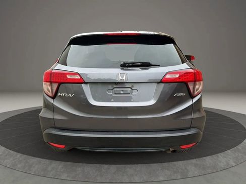 Used 2017 Honda HR-V LX image 6