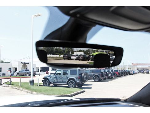 Used 2024 RAM 2500 Big Horn AWD/4WD image 24