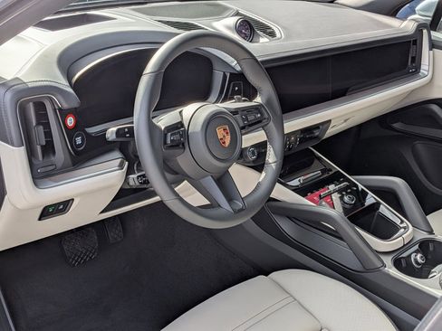 New 2026 Porsche Cayenne E-Hybrid image 4