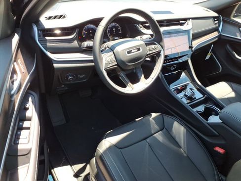 New 2026 Jeep Grand Cherokee Limited AWD/4WD image 19