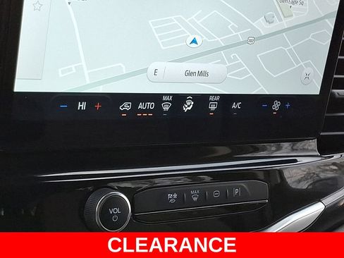 Used 2024 Ford Transit 350 XLT RWD image 17