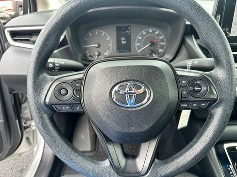 Used 2024 Toyota Corolla LE FWD image 16