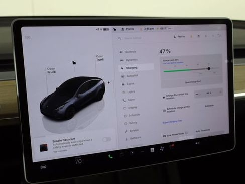 Used 2023 Tesla Model Y 2WD image 31