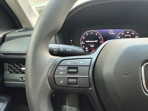 Used 2024 Honda Accord EX image 12