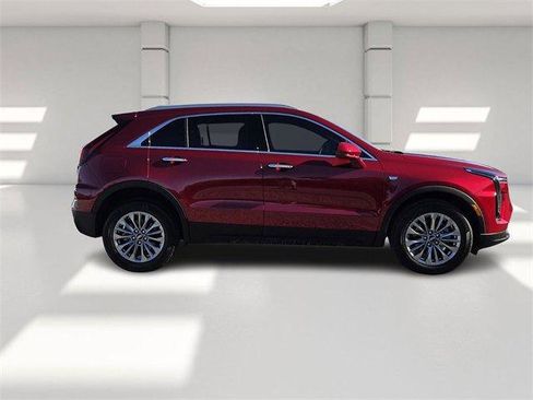 Certified 2025 Cadillac XT4 Premium Luxury image 6