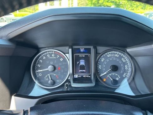 Used 2023 Toyota Tacoma TRD Sport AWD/4WD image 23