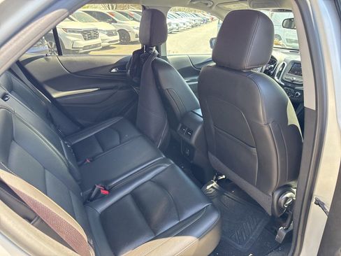 Used 2020 Chevrolet Equinox LT w/ Sport Edition image 11