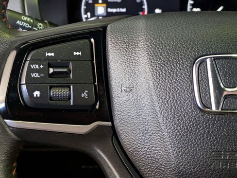 Used 2025 Honda Odyssey Sport-L image 20