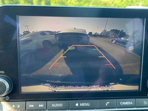 Used 2024 Nissan Rogue SV FWD image 27