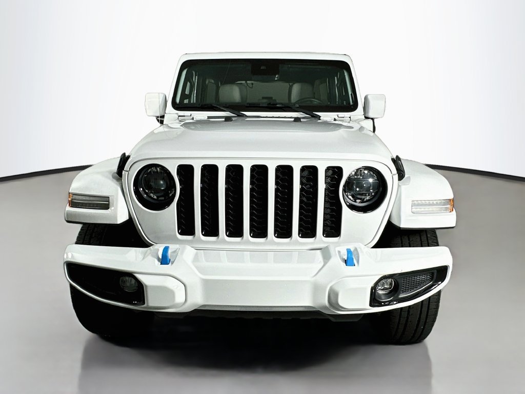 Used 2023 Jeep Wrangler Unlimited Sahara AWD/4WD image 6