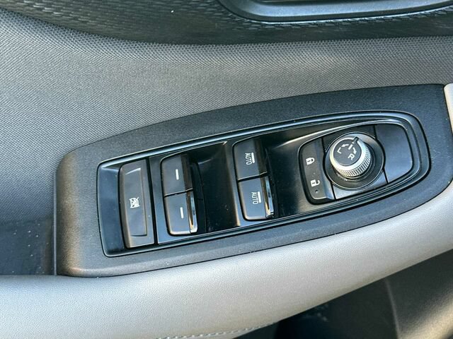 Used 2024 Subaru Outback Premium AWD/4WD image 13