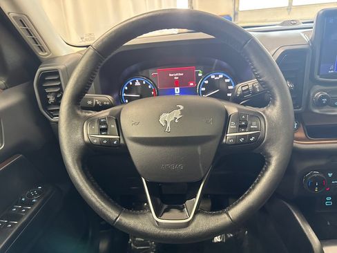 Used 2022 Ford Bronco Sport Outer Banks w/ Tech Package AWD/4WD image 16