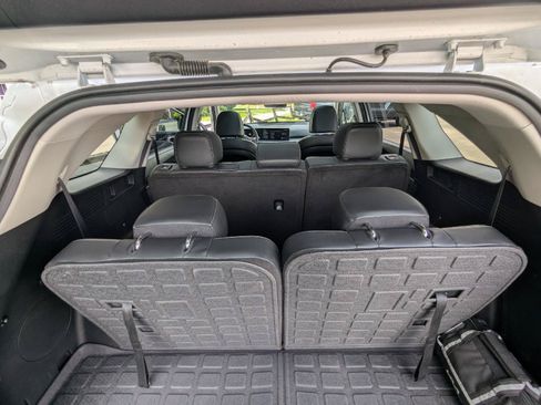 Used 2025 Kia Sorento S w/ Panoramic Sunroof Package AWD/4WD image 30