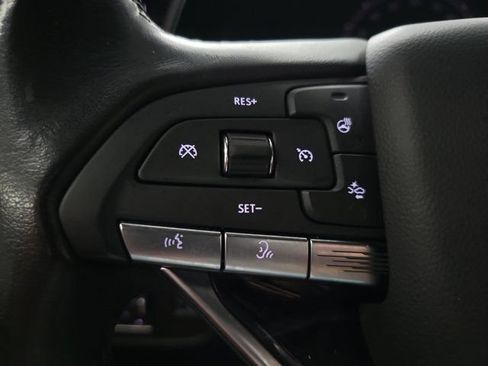 Used 2021 Cadillac Escalade Sport RWD image 28