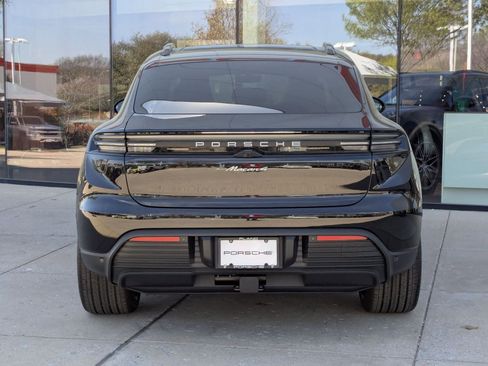 New 2026 Porsche Macan 4 Electric AWD/4WD image 10