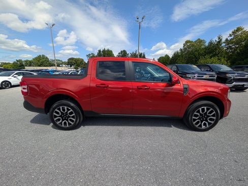 Used 2022 Ford Maverick Lariat FWD image 6