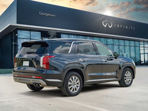 Used 2024 Hyundai Palisade SEL FWD image 5