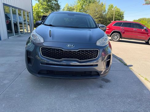 Used 2018 Kia Sportage LX FWD image 3
