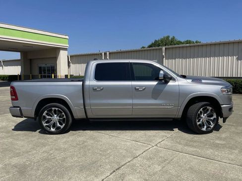 Used 2022 RAM 1500 Limited AWD/4WD image 2